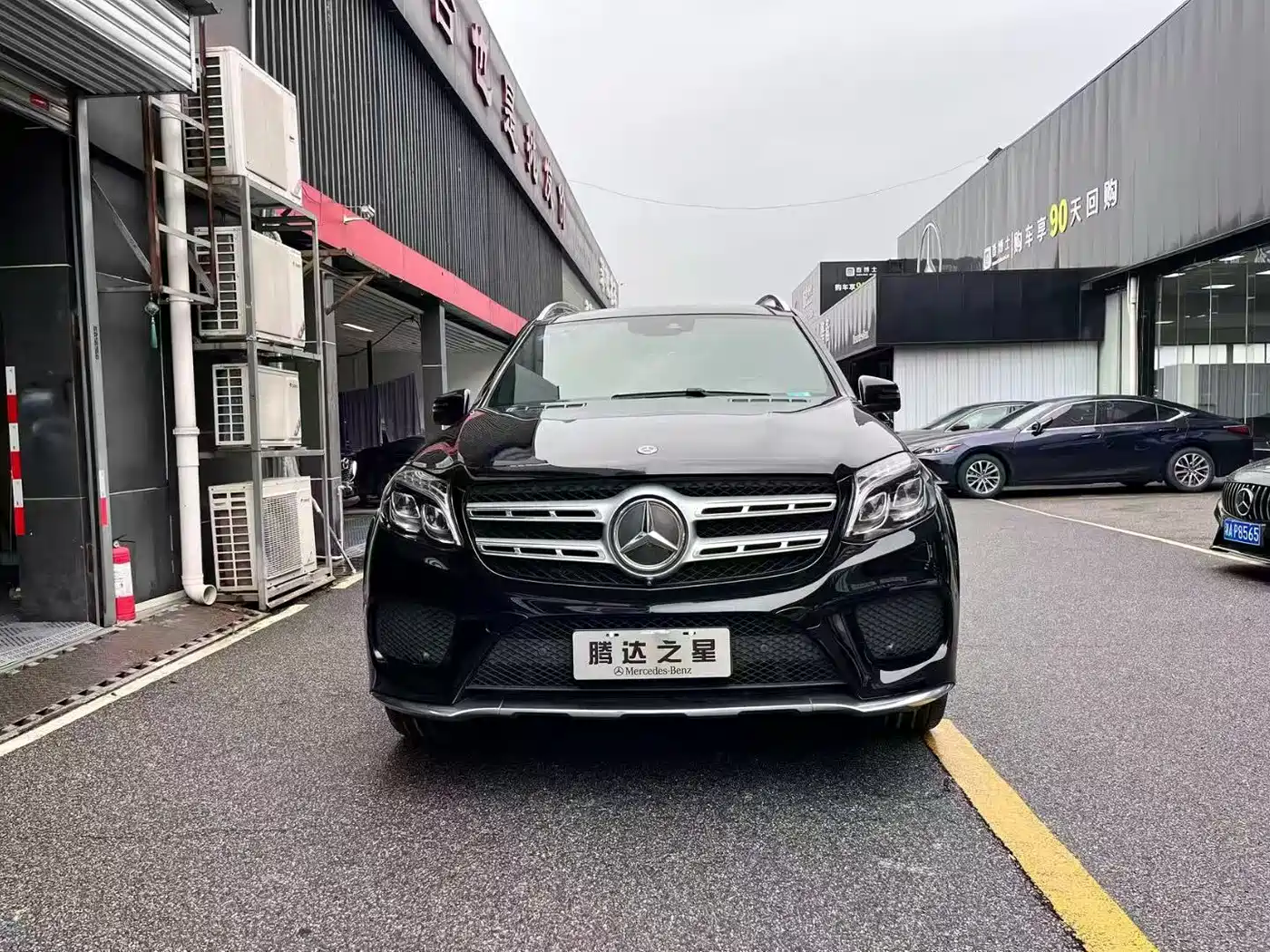 Mercedes-Benz GLS 2018 GLS 400 4MATIC Luxury фото 2