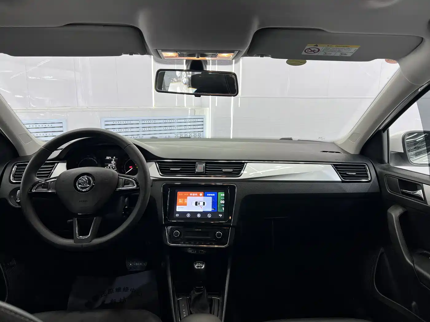 Škoda Rapid 2022 1.5L Automatic Comfort Edition фото 10