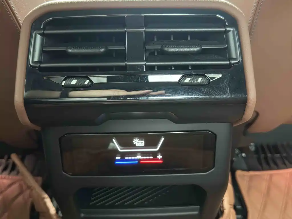 BMW 5 Series 2024 525Li M Sport Package фото 21