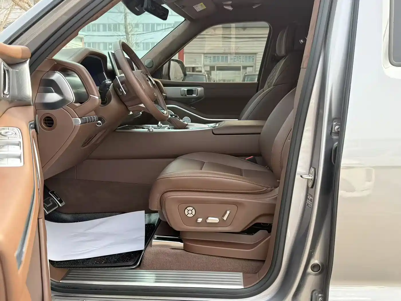 TANK TANK 700 NEW ENERGY