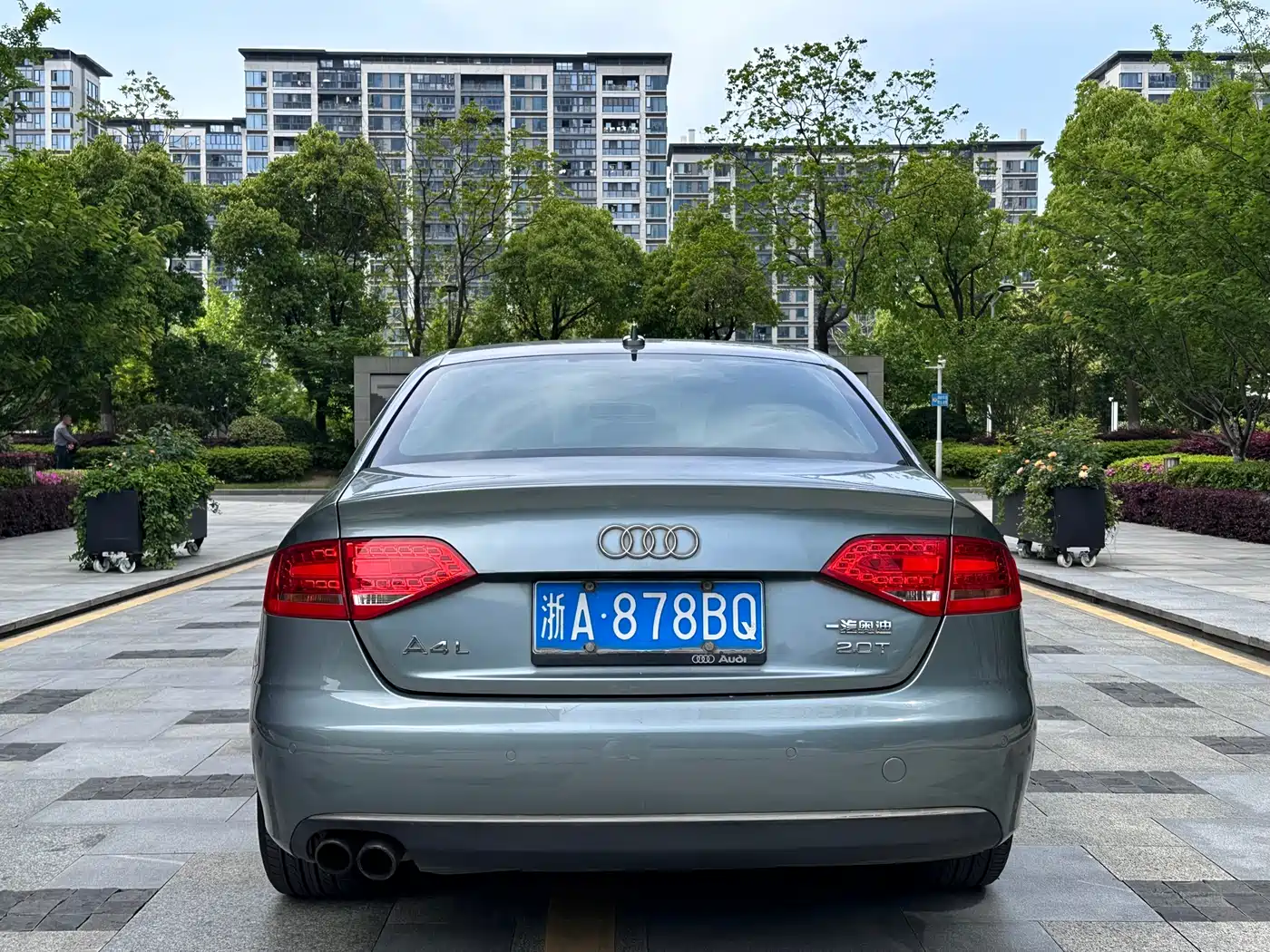 Audi A4L 2011 2.0 TFSI Standard фото 5