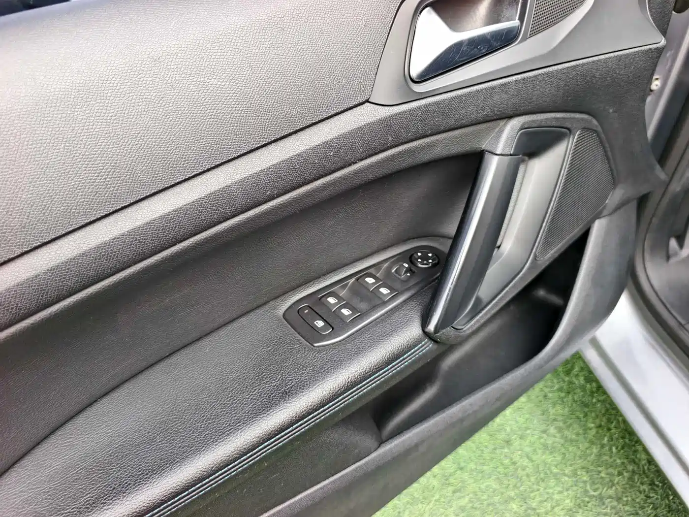 Peugeot 308 2016 1.6L Automatic Fashion фото 8