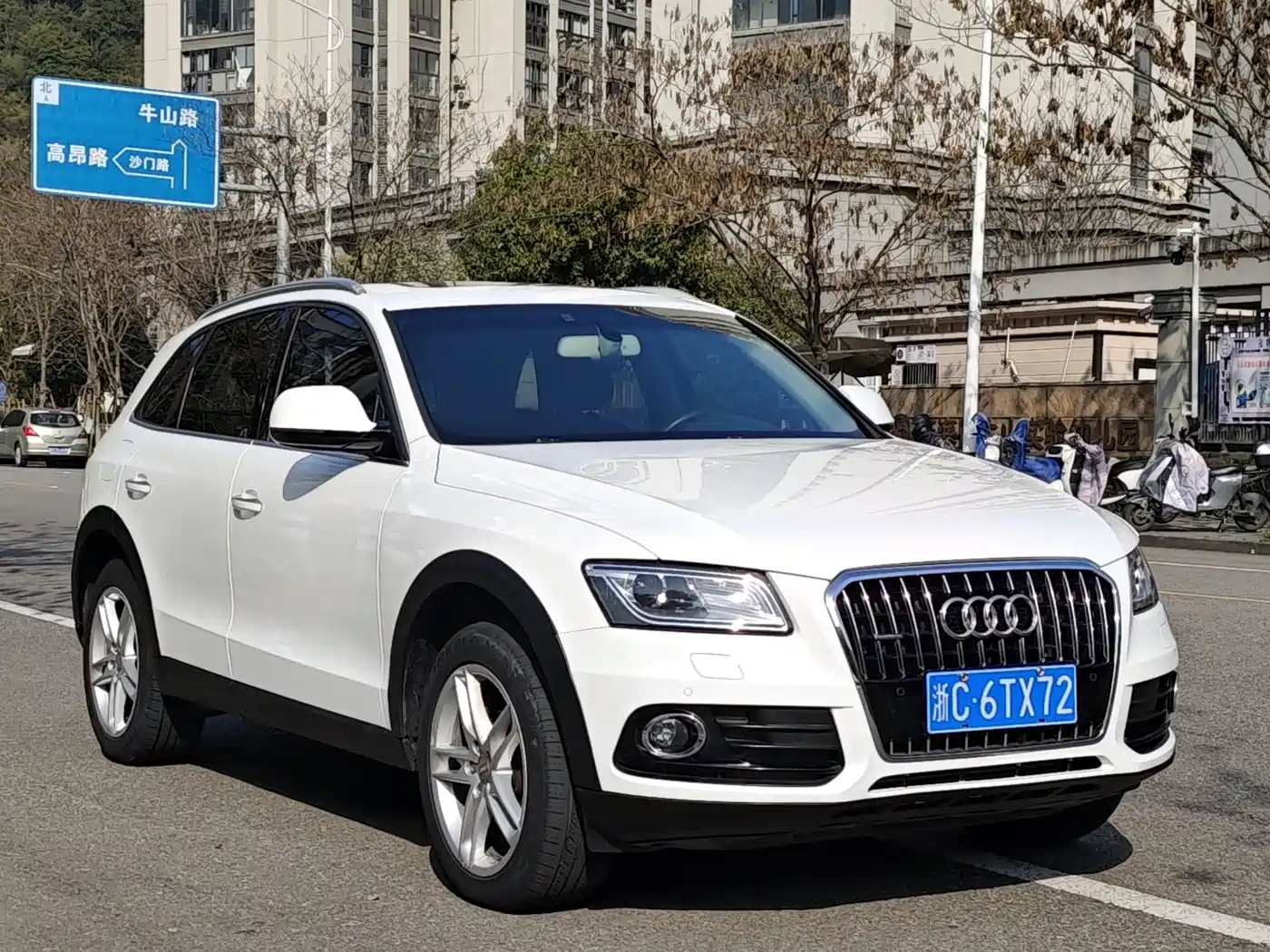 AUDI Q5