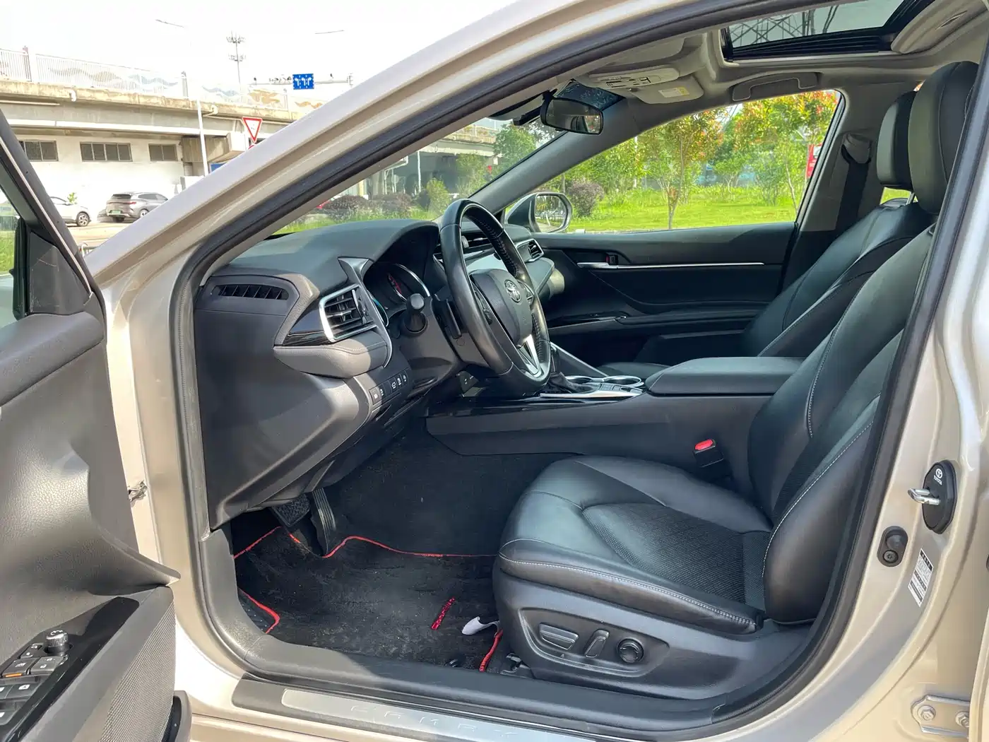 Toyota Camry 2019 2.5S Stylish (China V) фото 6