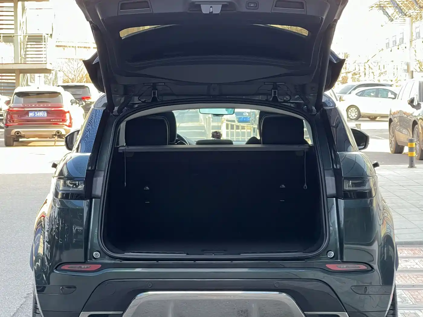 Land Rover Range Rover Evoque 2023 Range Rover Evoque L 249PS Luxury Edition фото 5