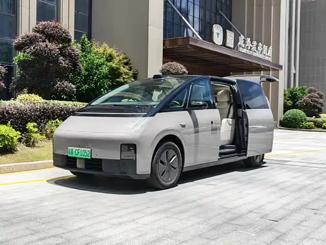  Li Auto Li Auto MEGA 2024 Ultra
