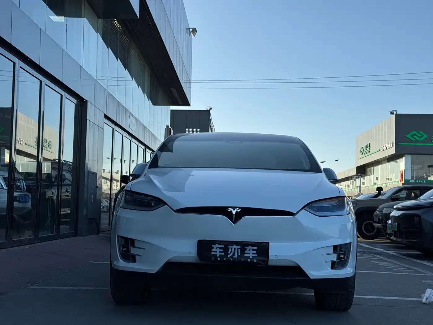 TESLA MODEL X