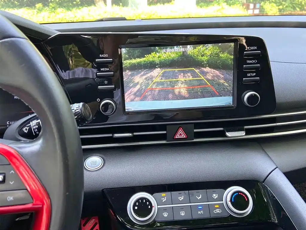 Hyundai Elantra 2021 1.5L CVT GLX Elite Edition фото 7