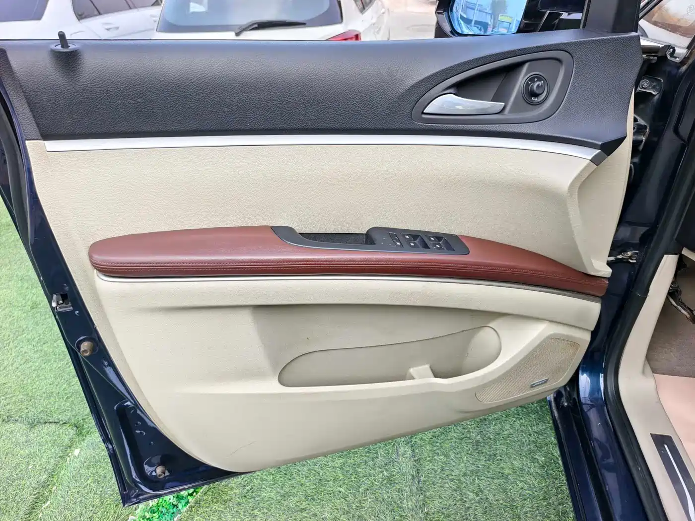 Buick GL8 2014 3.0L XT Luxury Business Flagship фото 4