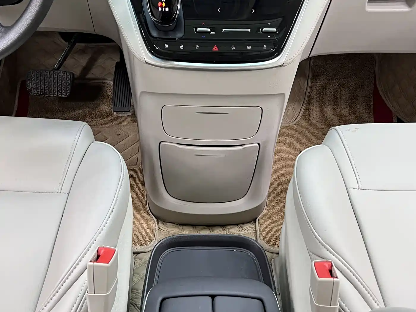 Buick GL8 2022 ES Landmark 653T Comfort фото 24