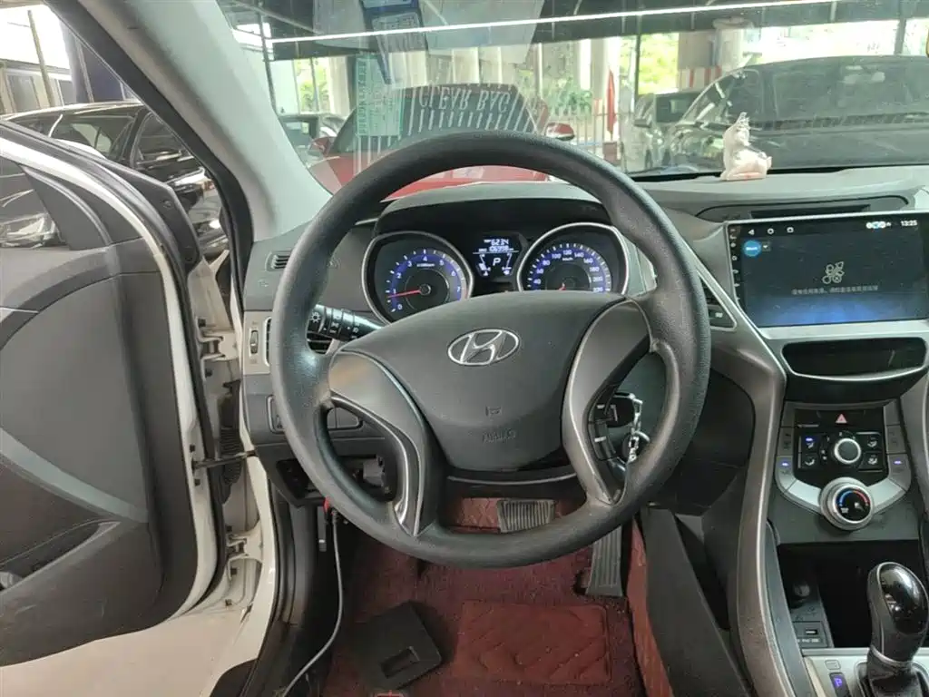 Hyundai Langdong 2016 1.6L Automatic Smart Edition фото 11