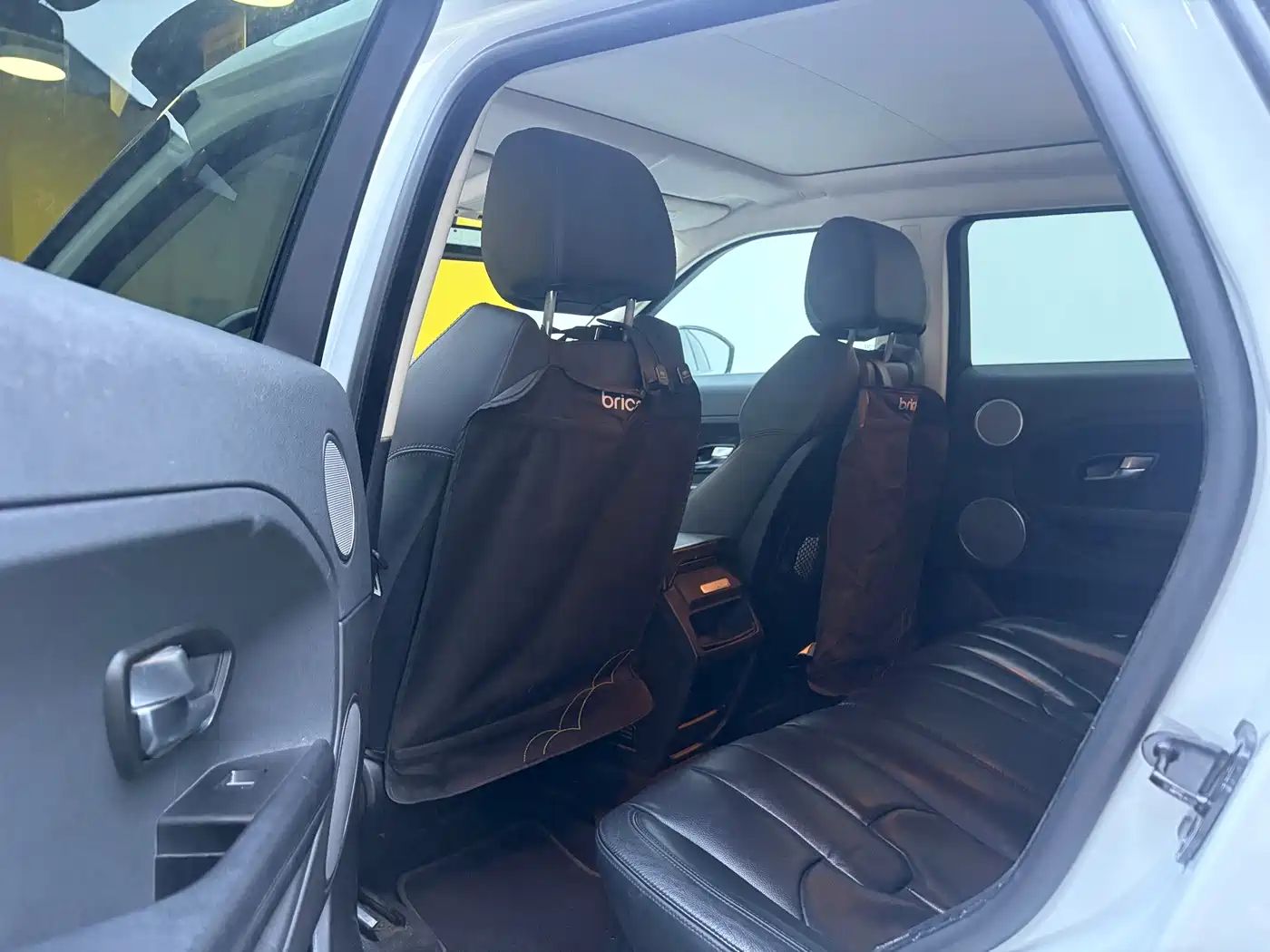 Land Rover Range Rover Evoque (Import) 2015 2014 2.0T 5-door Brilliance Premium