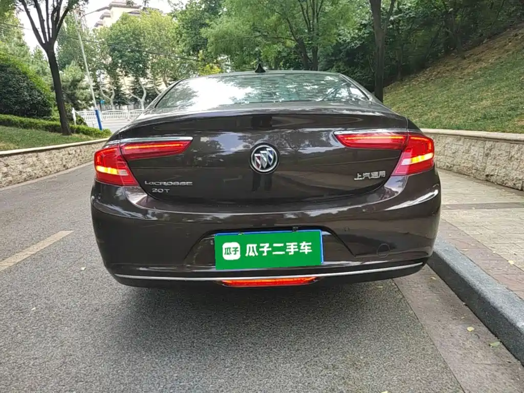 Фото 6 - Buick LaCrosse