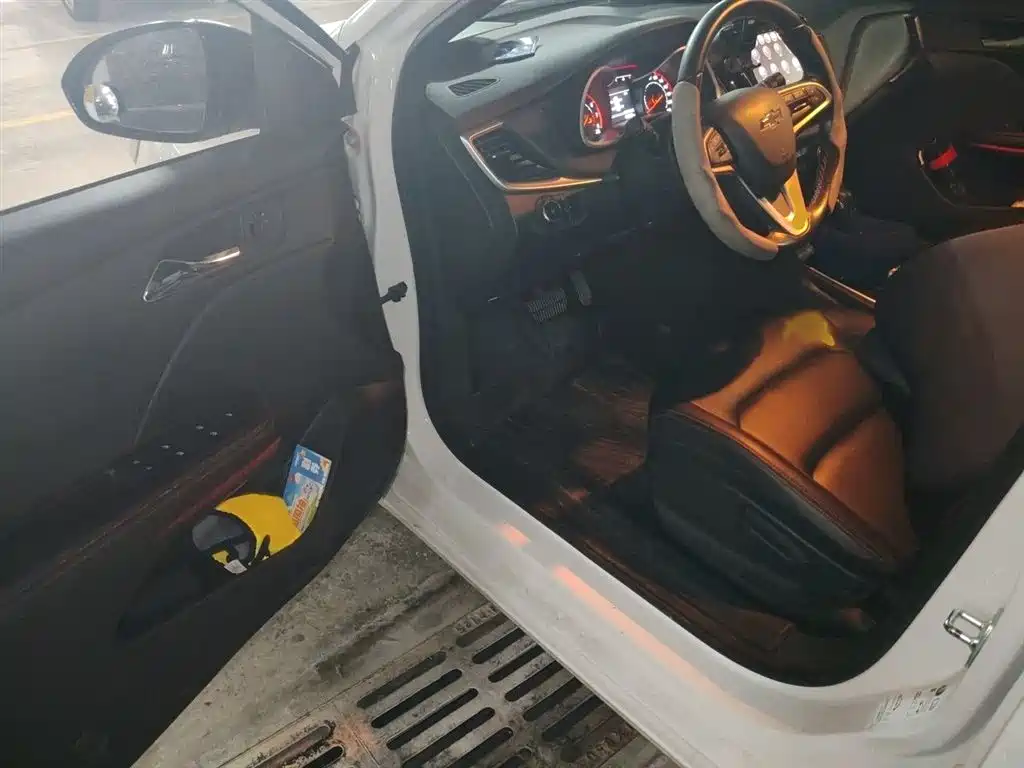 Chevrolet Monza 2019 RS 330T Auto Smooth Edition China VI фото 14