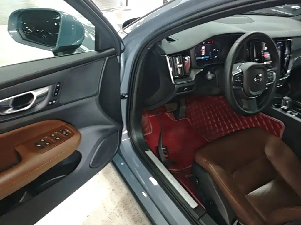 Volvo S60 2024 2024 B4 Elegance Luxury Edition
