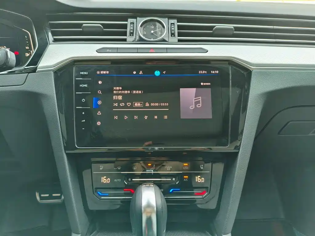 Volkswagen Magotan 2023 Model 2 Million Commemorative Edition 330TSI DSG Luxury фото 10