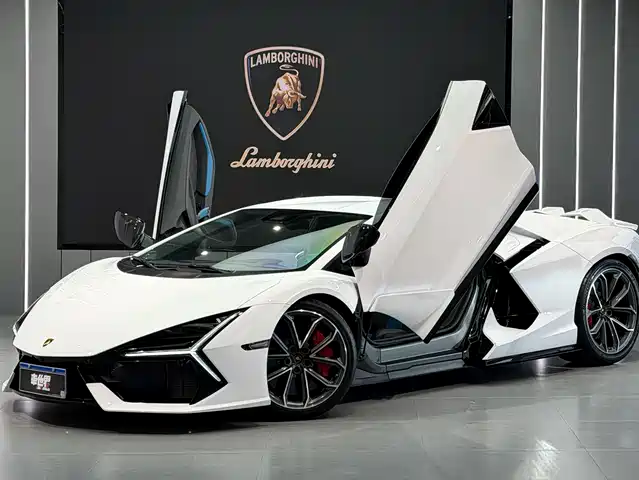lamborghini revuelto