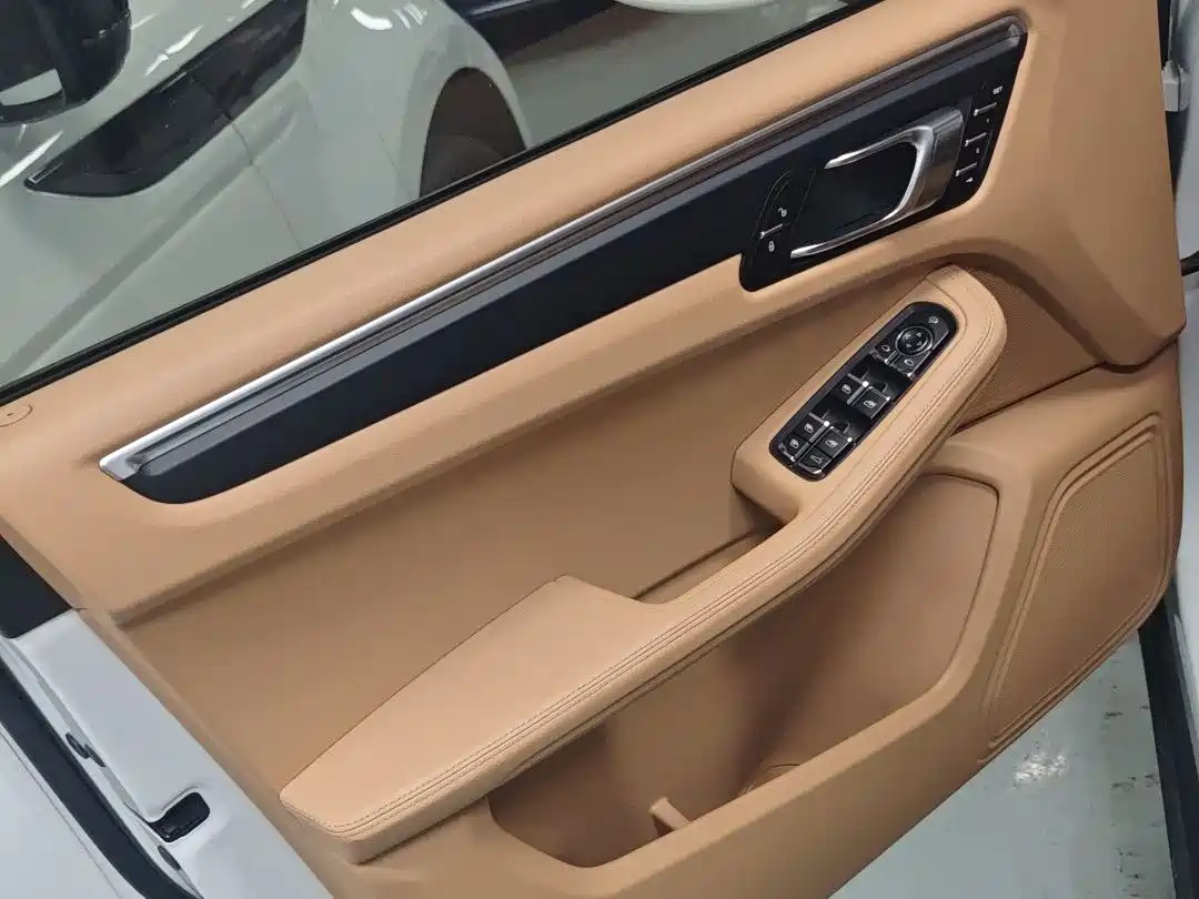 Porsche Macan 2016 Macan 2.0T фото 14