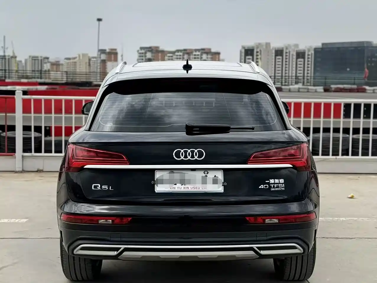Audi Q5L 2023 40T Luxury Dynamic фото 5