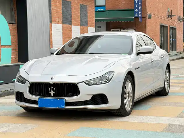 MASERATI GHIBLI