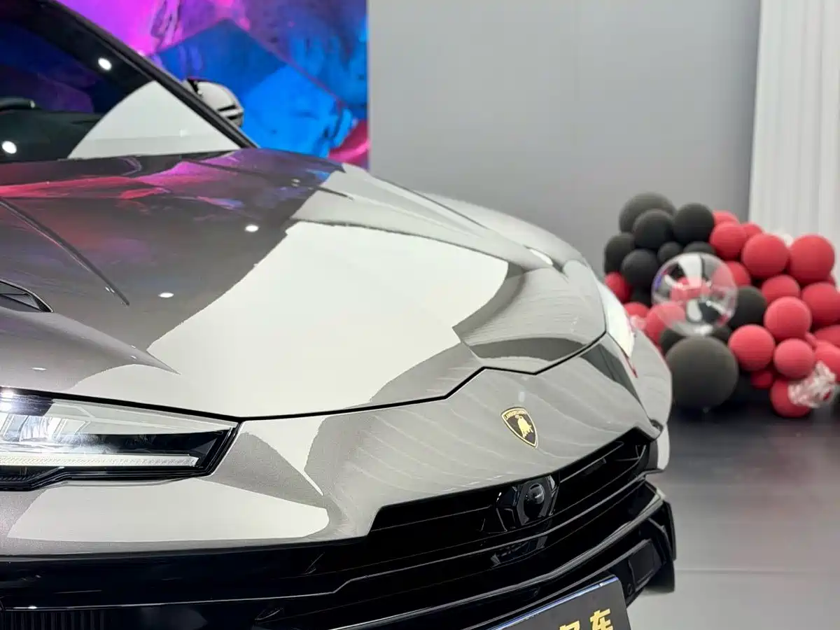 Lamborghini Urus 2024 2023 4.0T V8 S