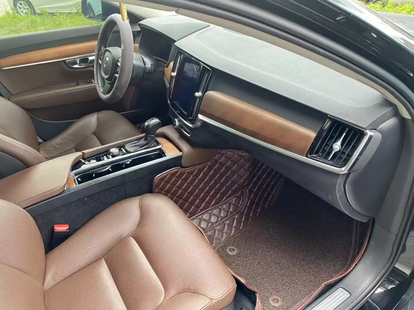 Фото 6 - Volvo S90