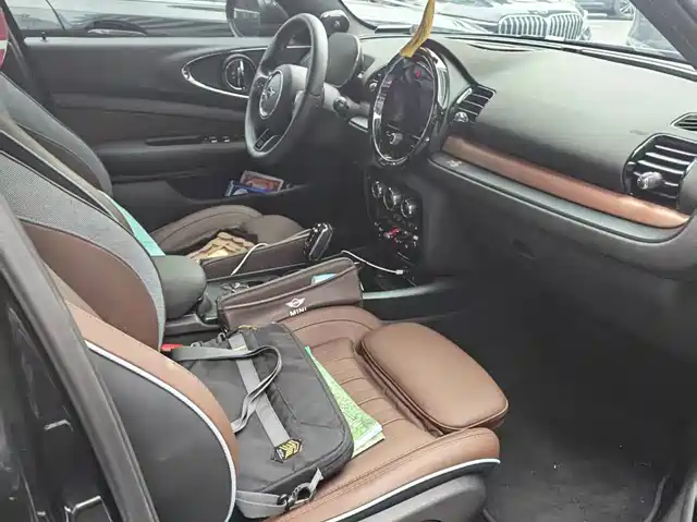 MINI CLUBMAN 2023 Final Edition The Last Gentleman Commemorative Edition — фото 3
