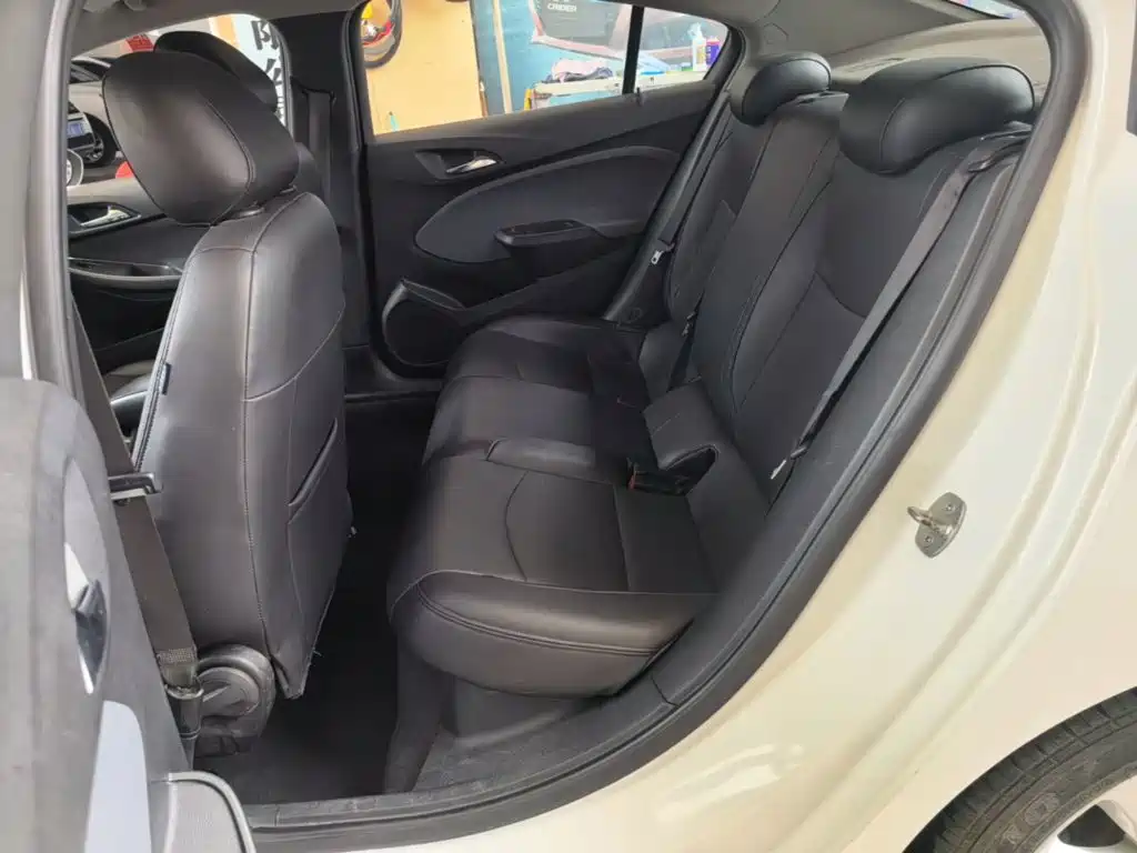 Chevrolet Cruze 2018 2018 320 Automatic Pioneer Sunroof Edition