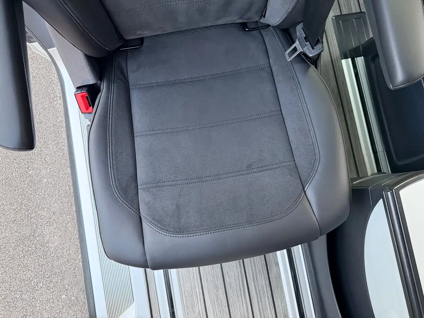 Volkswagen Multivan 2018 2.0TSI 4WD Premium Edition 7-Seater фото 22