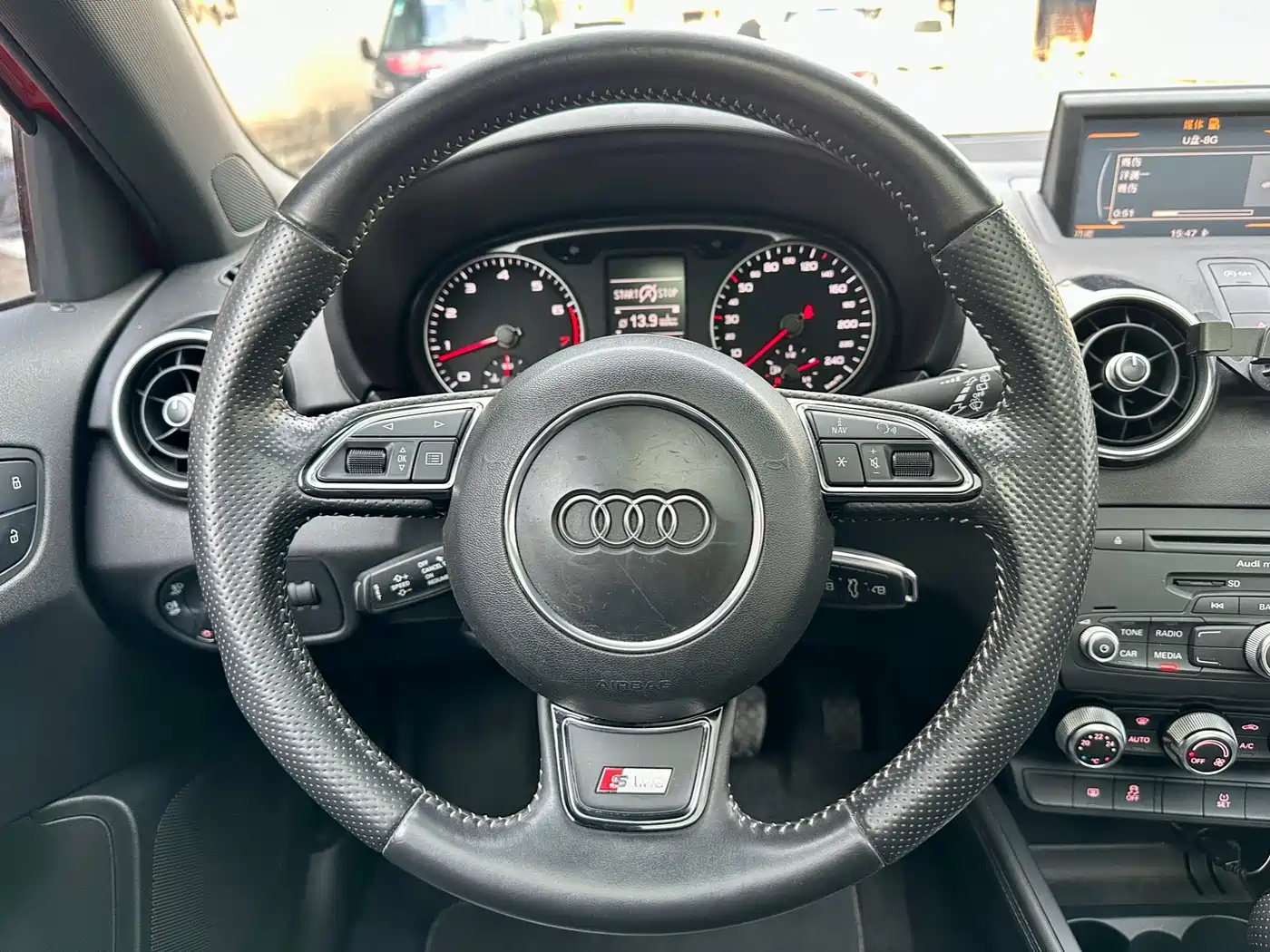Audi A1 2014 30 TFSI Sportback Comfort фото 13