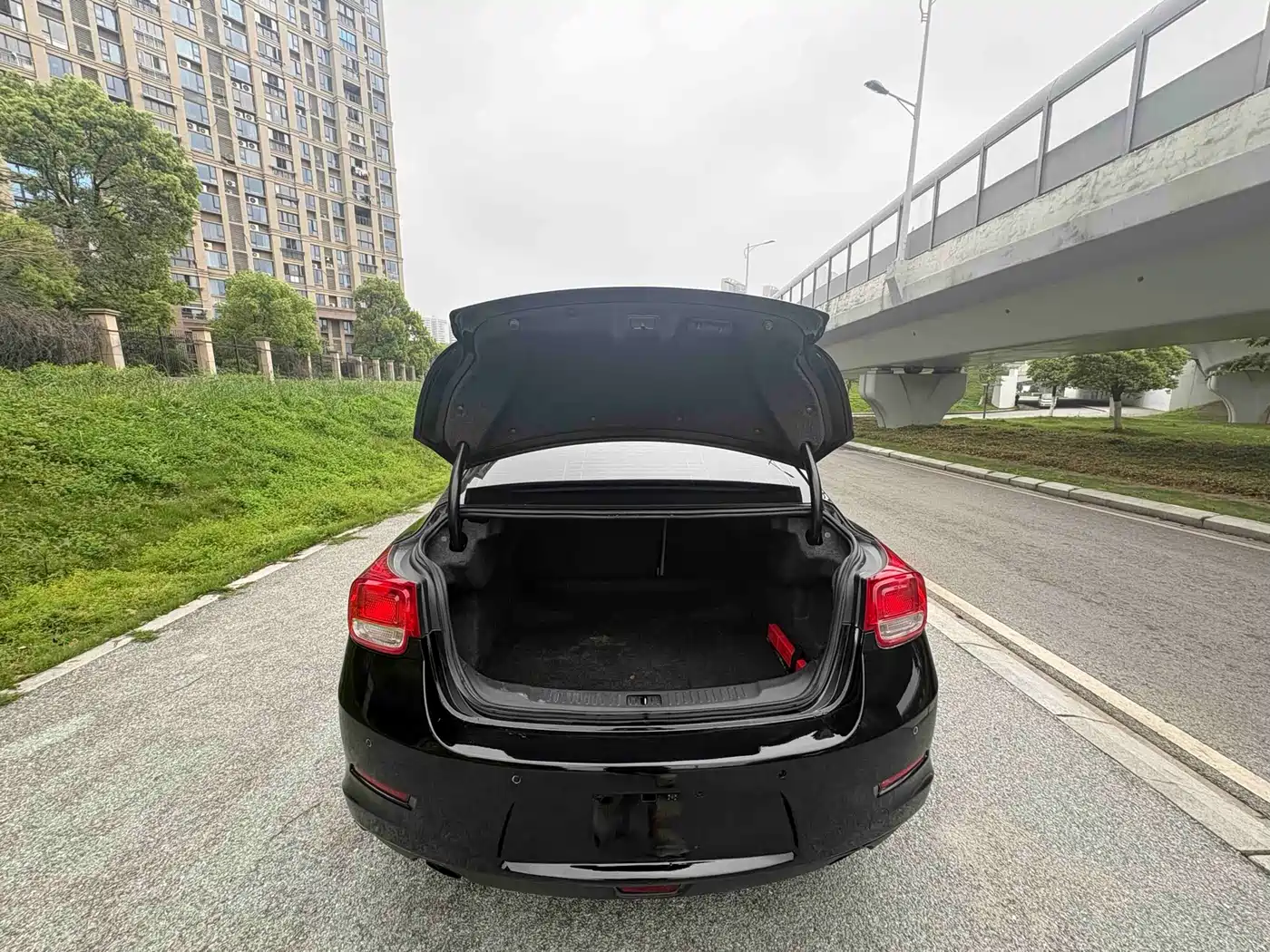 Chevrolet Malibu 2013 2.0L Automatic Luxury Edition фото 19