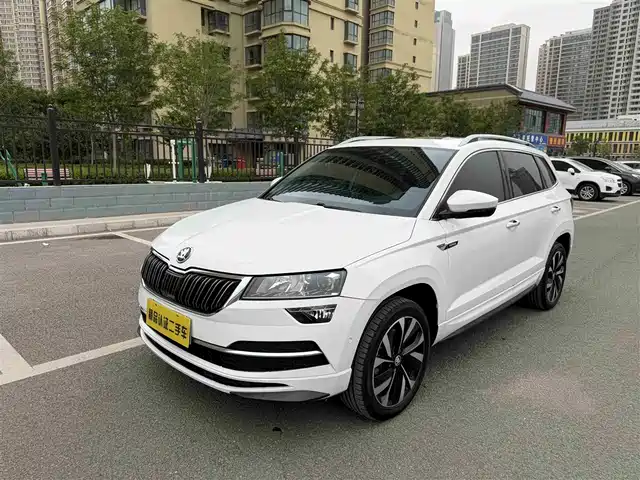 Škoda Karoq 2022 Facelift TSI280 Luxury Edition