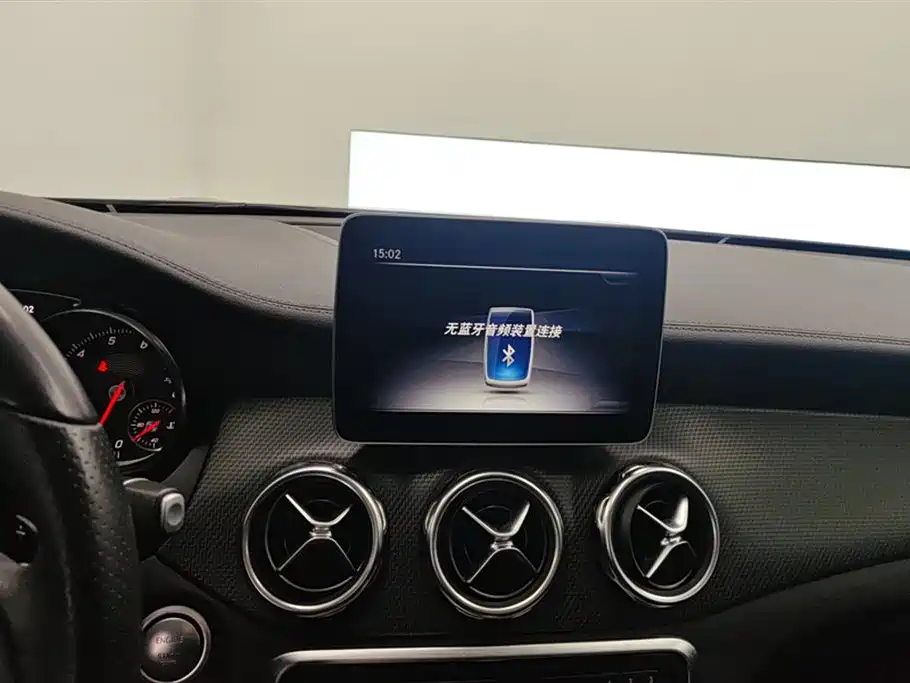 Mercedes-Benz GLA 2018 GLA 200 Fashion фото 13