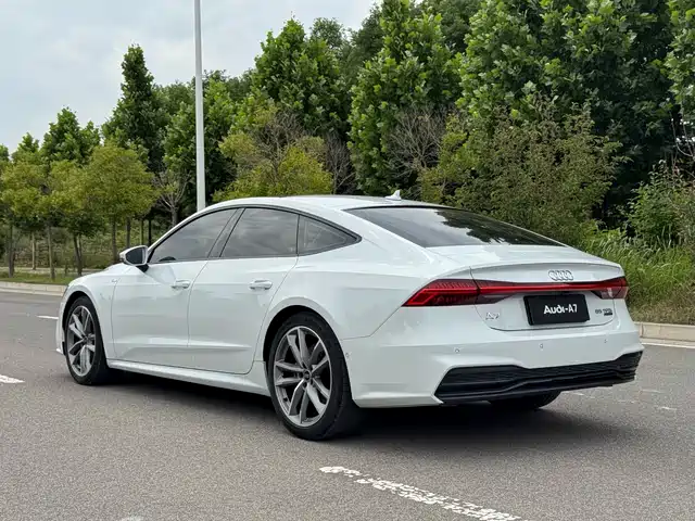 Audi A7 2024 45 TFSI Premium Selection — фото 4