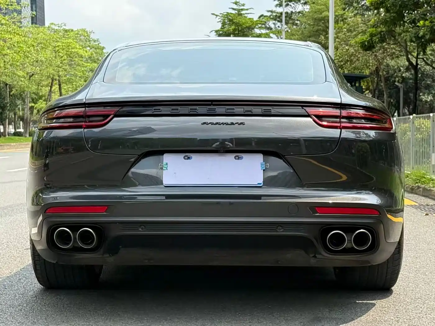 Porsche Panamera 2017 Panamera Executive Long Wheelbase 3.0T фото 21