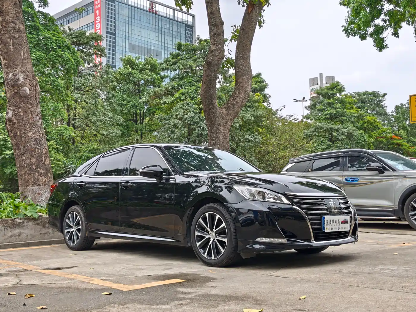 Toyota Crown 2018 2.0T Fashion Edition фото 3