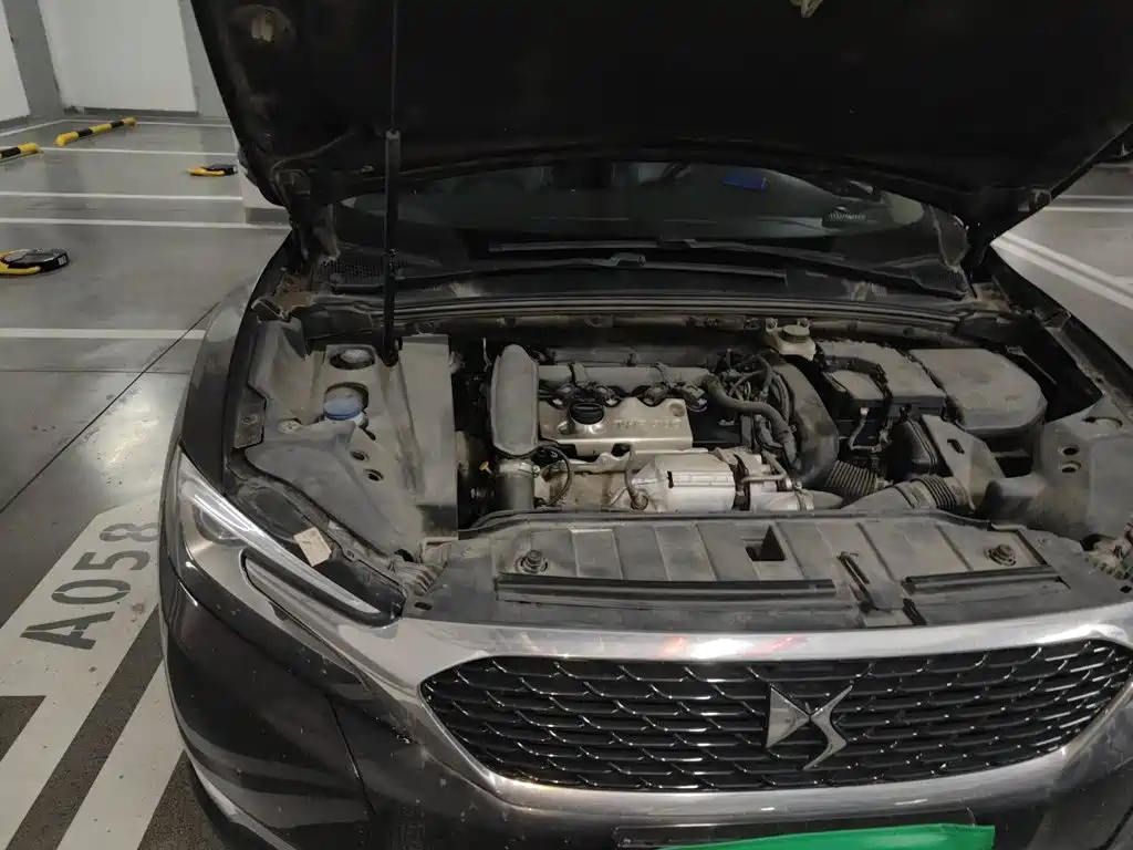 DS 6 2015 2014 1.6T Luxury Edition THP200