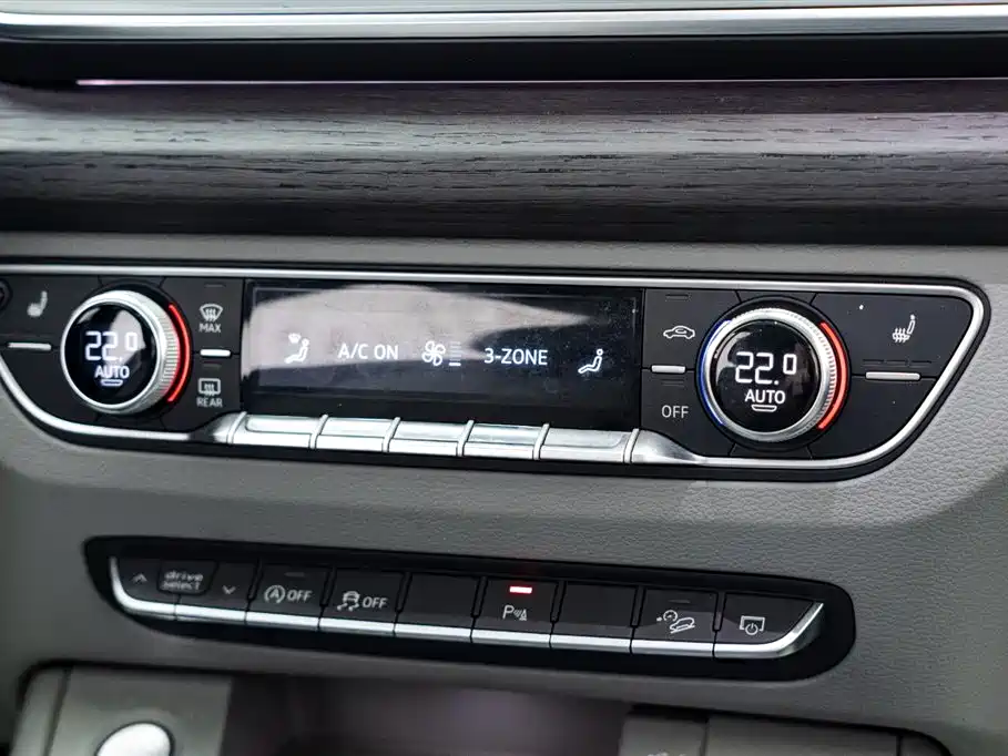 Audi Q5L 2018 45 TFSI Exclusive Fashion (China V) фото 16