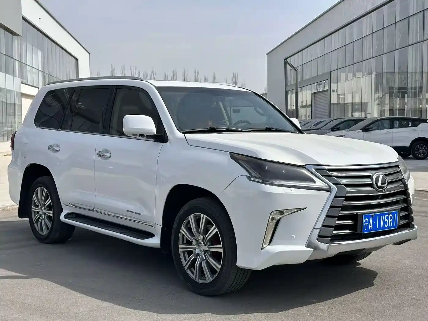 Lexus LX 2009 570 фото 3