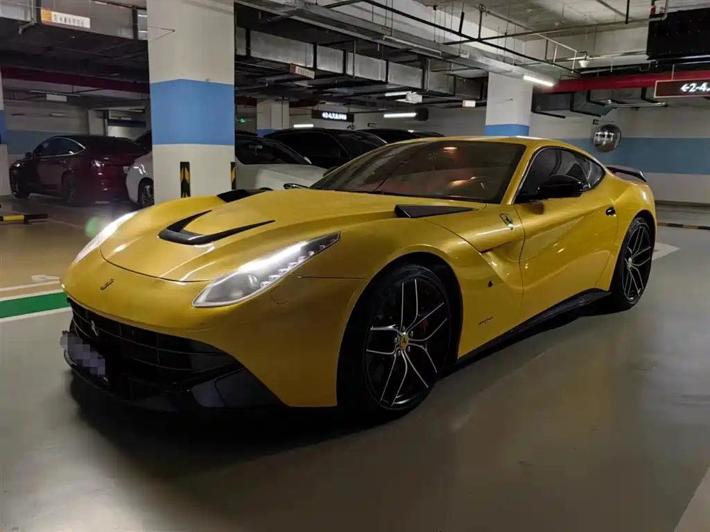 Ferrari F12berlinetta 2014 2013 6.3L Standard