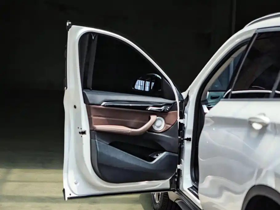 BMW X1 2022 sDrive20Li Fashion фото 10