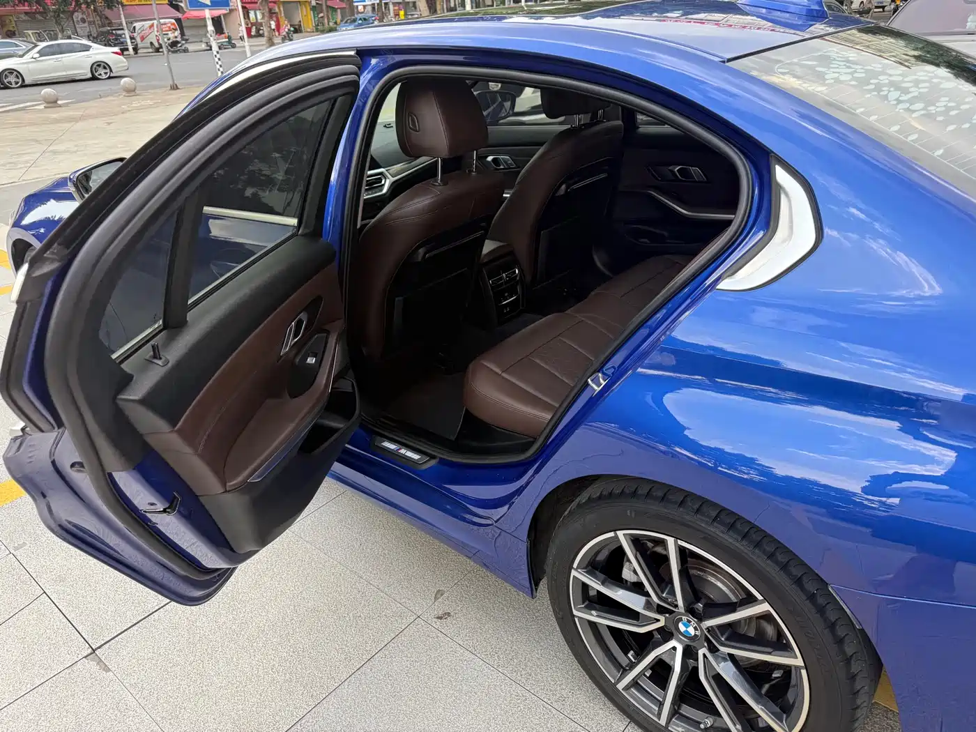 BMW 3-SERIES