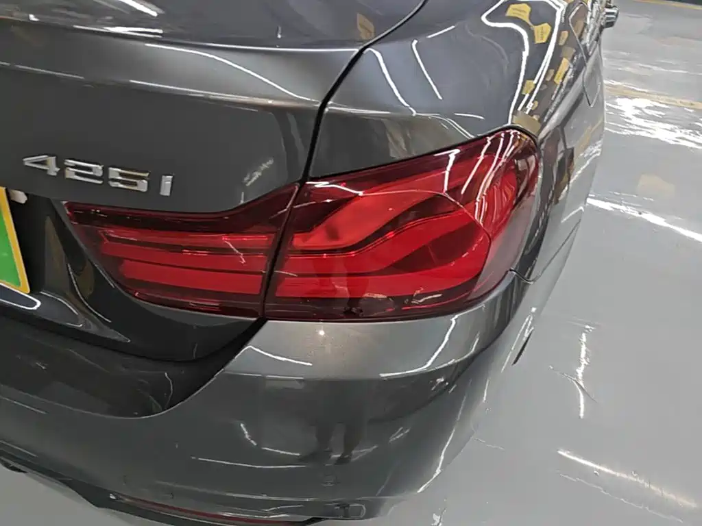 Photo 8 - BMW 4 Series