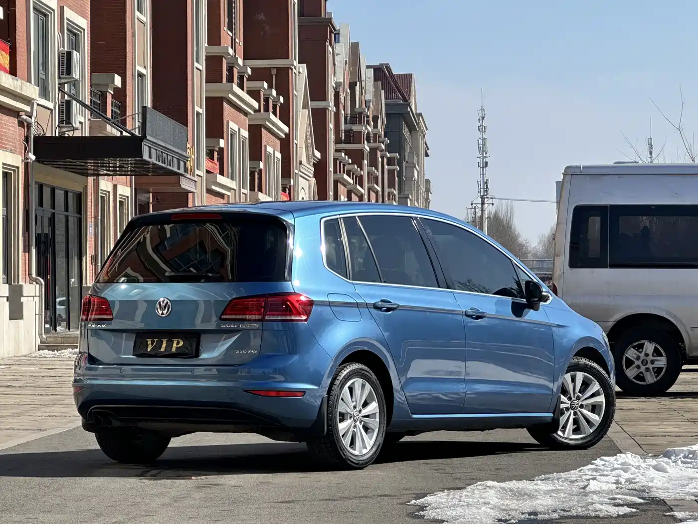 VOLKSWAGEN GOLF*JIAYU