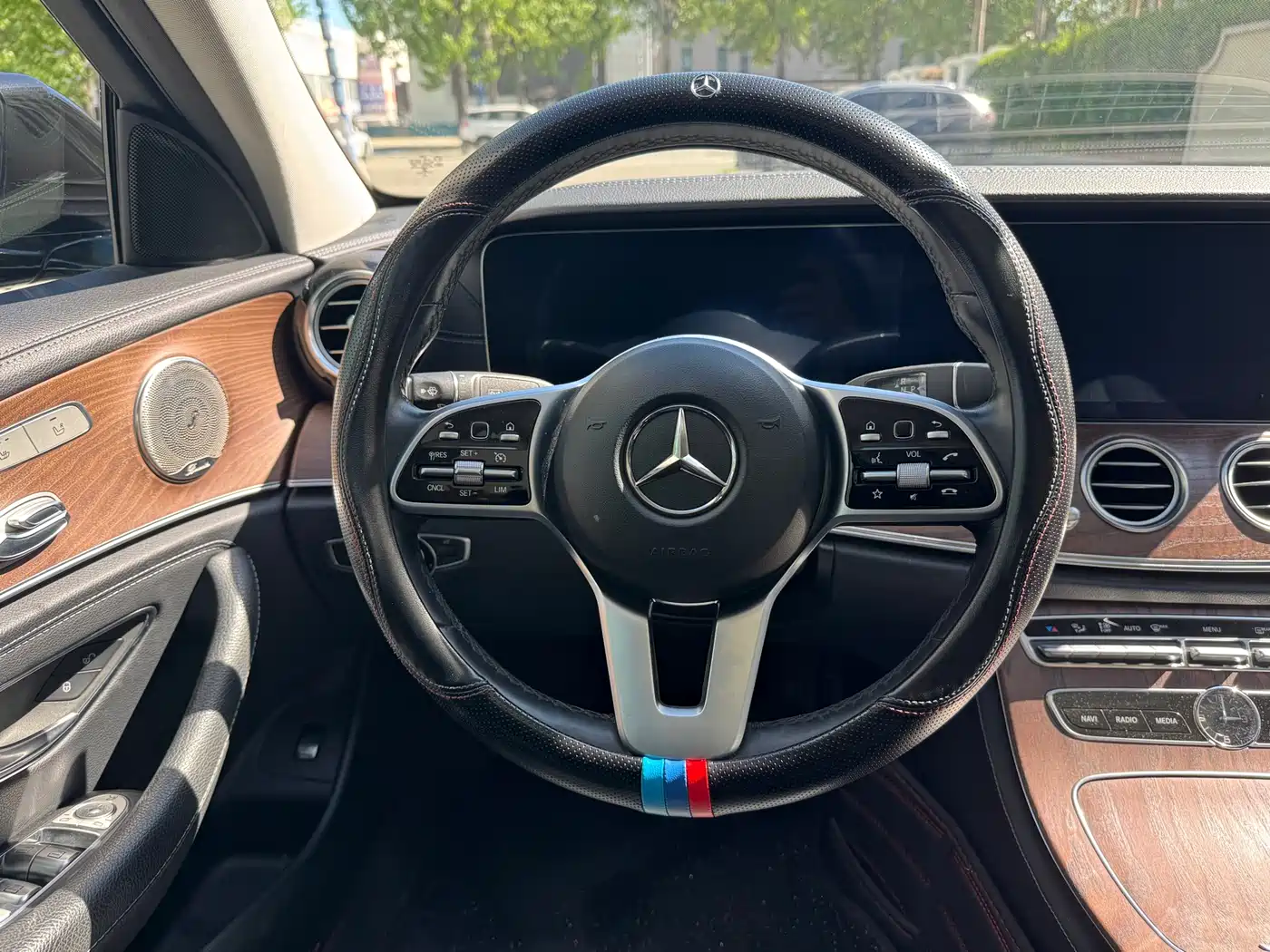 Mercedes-Benz E-Class 2019 E 300 L Fashion фото 6