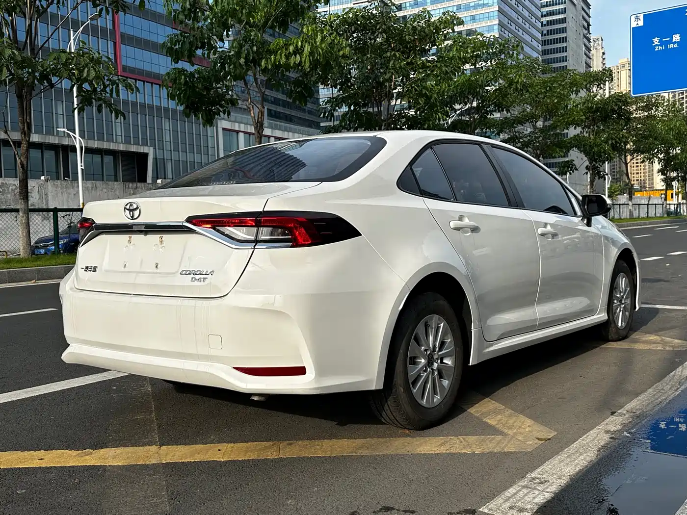 Toyota Corolla 2023 1.2T Pioneer Edition фото 4