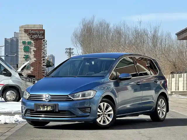 VOLKSWAGEN GOLF*JIAYU