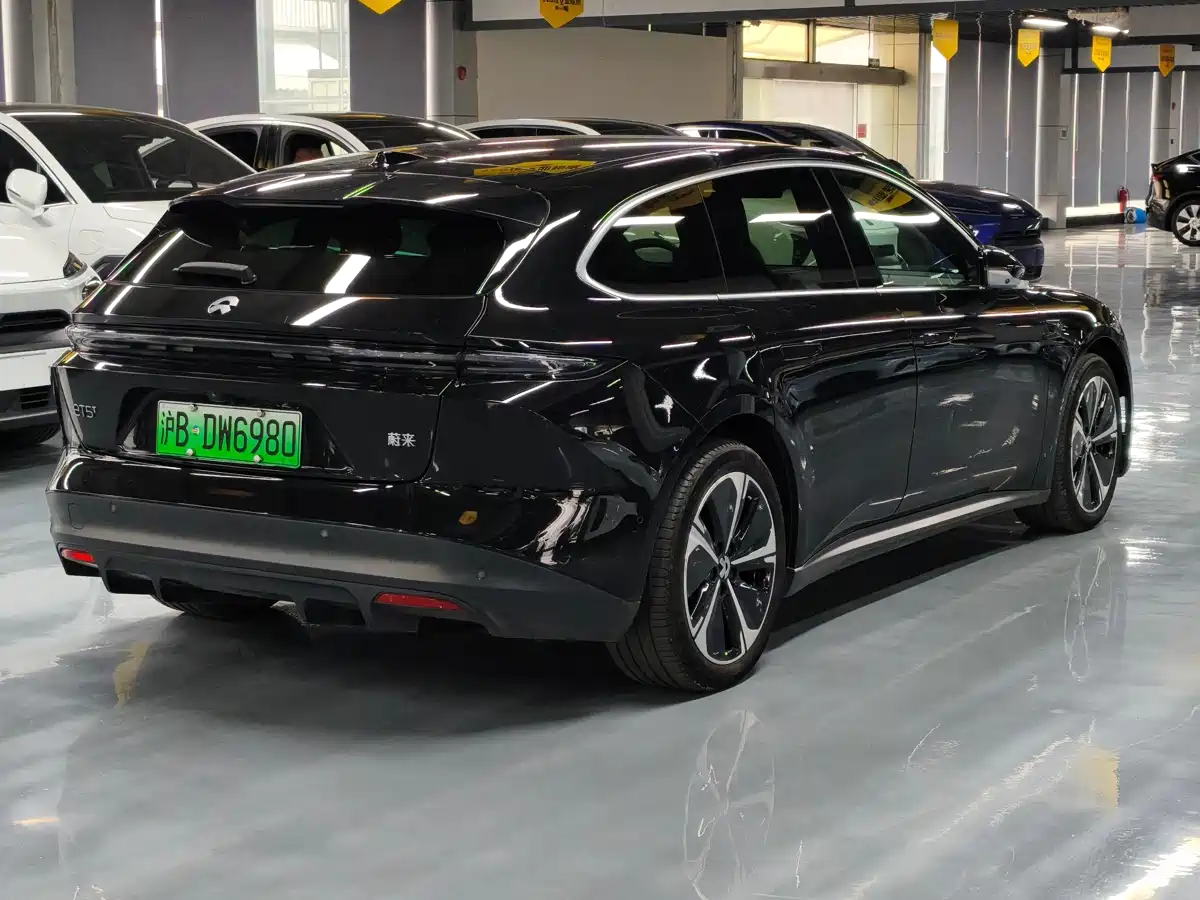 NIO NIO ET5T