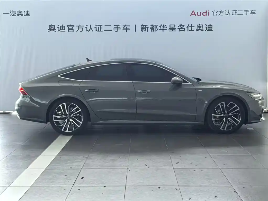 Audi A7 2024 45 TFSI Premium Selection фото 2