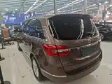 Фото 5 - Buick GL8